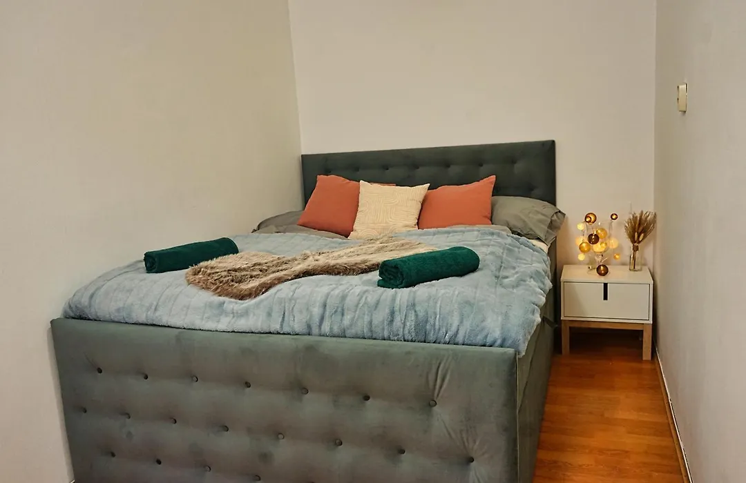 Beautiful Apartments Near Hauptbahnhof-1
